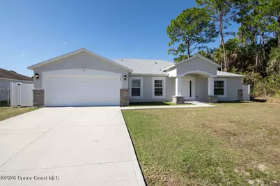 548 Burlington Avenue NE, Palm Bay, FL 32907 - Photo 2