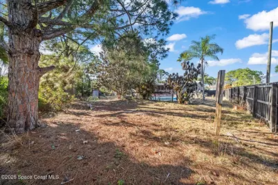 938 Dorchester Road NW, Palm Bay, FL 32907 - Photo 32