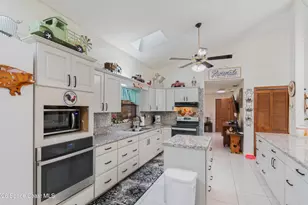 4720 Sand Point Rd, Grant-Valkaria, FL 32949 - Photo 4