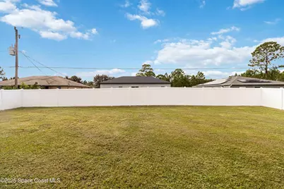 2840 Fontainebleau Avenue SE, Palm Bay, FL 32909 - Photo 4