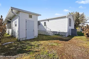 926 Laurel Cir, Barefoot Bay, FL 32976 - Photo 36