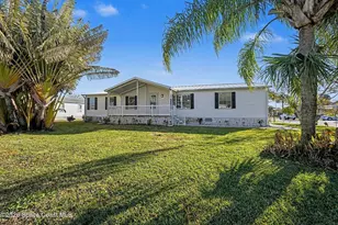 926 Laurel Cir, Barefoot Bay, FL 32976 - Photo 2