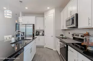 4342 Southern Vis Lp, Saint Cloud, FL 34769 - Photo 6