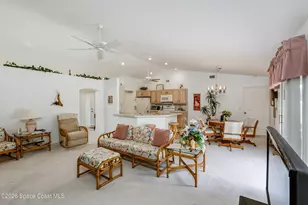 2446 Oakcrest Ln, Melbourne, FL 32904 - Photo 8