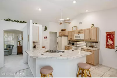 2446 Oakcrest Lane, Melbourne, FL 32904 - Photo 4