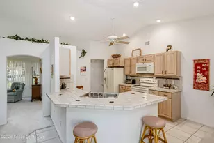 2446 Oakcrest Ln, Melbourne, FL 32904 - Photo 4