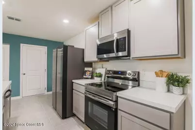 1246 Wakefield Road SE, Palm Bay, FL 32909 - Photo 4