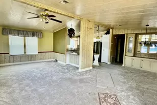 4426 Twin Lakes Dr, Melbourne, FL 32934 - Photo 4