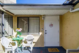 1001 Abada Ct NE, Palm Bay, FL 32905 - Photo 2