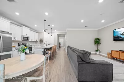 492 Veridian Circle NW, Palm Bay, FL 32907 - Photo 10