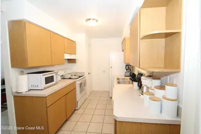 1040 Hosbine Street SE, Palm Bay, FL 32909 - Photo 2