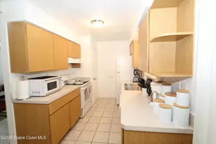 1040 Hosbine St SE, Palm Bay, FL 32909 - Photo 2