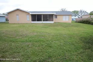 1040 Hosbine St SE, Palm Bay, FL 32909 - Photo 18