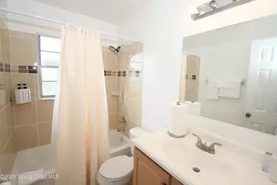 1040 Hosbine Street SE, Palm Bay, FL 32909 - Photo 14