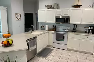 781 Sunset Lakes Dr, Merritt Island, FL 32953 - Photo 2