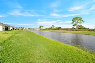 5072 Alabaster Dr, Grant-Valkaria, FL 32949 - Photo 2