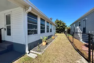 482 Marlin Cir, Barefoot Bay, FL 32976 - Photo 30