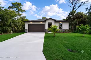 801 Gelaso St SW, Palm Bay, FL 32908 - Photo 1
