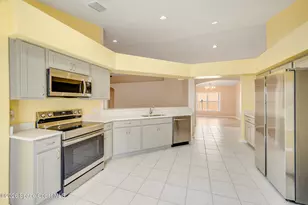 2766 Madrigal Ln, Melbourne, FL 32904 - Photo 4