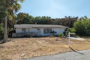 323 Avenue A, Melbourne Beach, FL 32951 - Photo 2