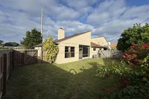 897 S Patrick Dr, Satellite Beach, FL 32937 - Photo 4