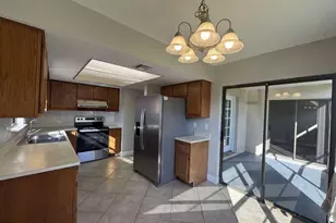 897 S Patrick Dr, Satellite Beach, FL 32937 - Photo 10