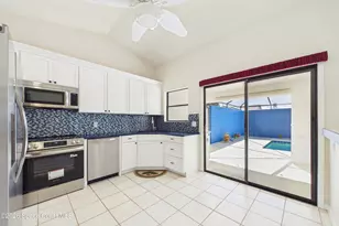 325 Country Walk St, Melbourne, FL 32940 - Photo 10