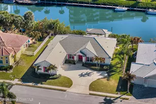 603 Manatee Bay Dr, Cape Canaveral, FL 32920 - Photo 2