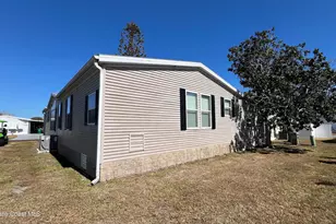 621 Puffin Dr, Barefoot Bay, FL 32976 - Photo 58