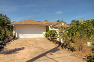 6506 Floridana Ave, Melbourne Beach, FL 32951 - Photo 16