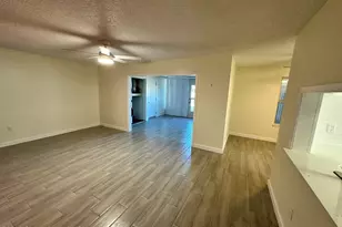 4740 Lake Waterford Way, Melbourne, FL 32901 - Photo 2