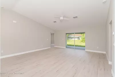 466 Tunis Road SW, Palm Bay, FL 32908 - Photo 8