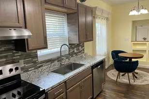 1282 Bianca Dr NE, Palm Bay, FL 32905 - Photo 8