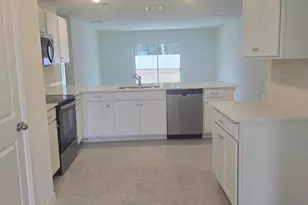 981 SW Richmond Circle SW, Palm Bay, FL 32908 - Photo 4