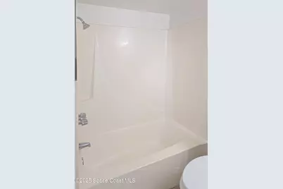 121 San Juan Circle, Melbourne, FL 32935 - Photo 8