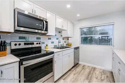 7605 Ridgewood Avenue #14, Cape Canaveral, FL 32920 - Photo 6