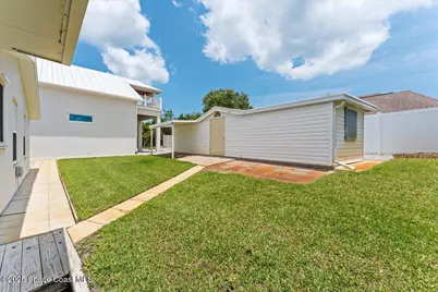 8865 Central Avenue, Micco, FL 32976 - Photo 10