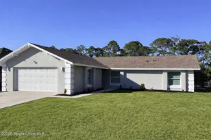 1733 Zaminder St NW, Palm Bay, FL 32907 - Photo 1