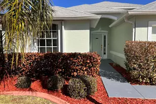 2565 Ventura Cir, West Melbourne, FL 32904 - Photo 2