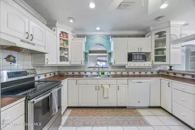 701 Rostock Circle NW, Palm Bay, FL 32907 - Photo 8