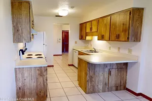 9017 Manchester Ln, West Melbourne, FL 32904 - Photo 8