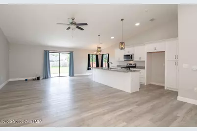 236 Maywood Avenue NW, Palm Bay, FL 32907 - Photo 4