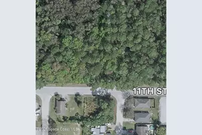 1225 11th Street SW, Vero Beach, FL 32962 - Photo 1