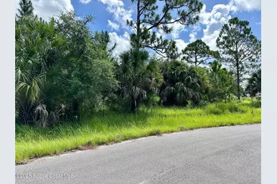 101 Lafleur Street SW, Palm Bay, FL 32908 - Photo 2