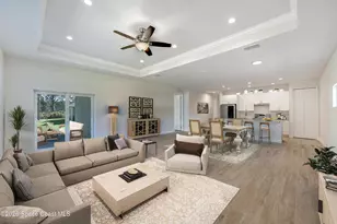 371 Halloran St SE, Palm Bay, FL 32909 - Photo 4