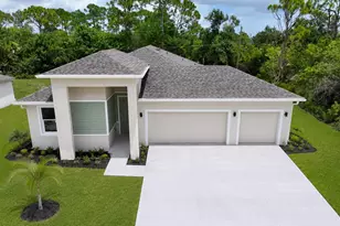 371 Halloran St SE, Palm Bay, FL 32909 - Photo 2