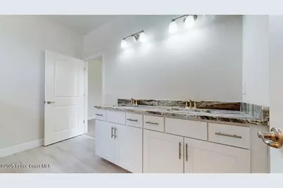 105 Delia Avenue NW, Palm Bay, FL 32907 - Photo 20