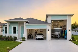 105 Delia Ave NW, Palm Bay, FL 32907 - Photo 2