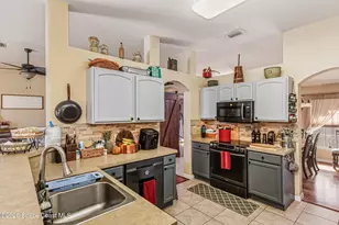 559 Mimosa St SW, Palm Bay, FL 32907 - Photo 14