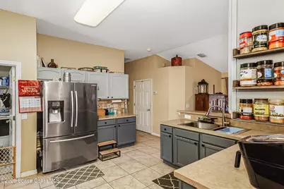 559 Mimosa Street SW, Palm Bay, FL 32907 - Photo 12